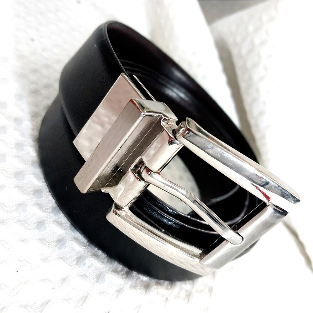 LUXE BLACK GENUINE LEATHER SLEEK, CLASSIC SILVER BUCKLE BELT!